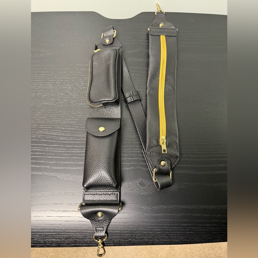 Bandolier Billie Phone Strap with 3 compartments NWOT